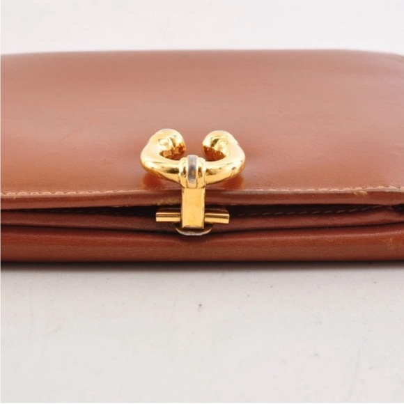 Gucci Horsebit Wallet with Gold Detail - Picture 5 of 9